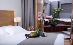 Luxury Apartment Kampanel